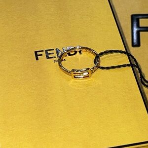 Fendi Gold Ring Size M (7)